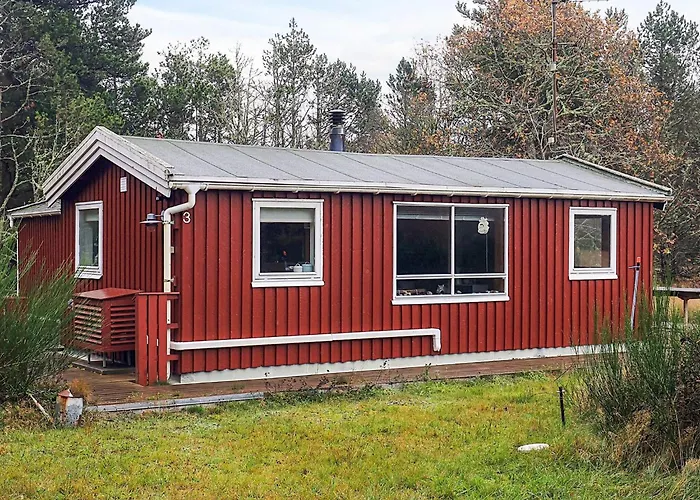 6 Person In Albaek-by Traum *