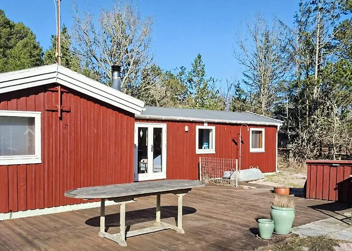 6 Person In Albaek-by Traum